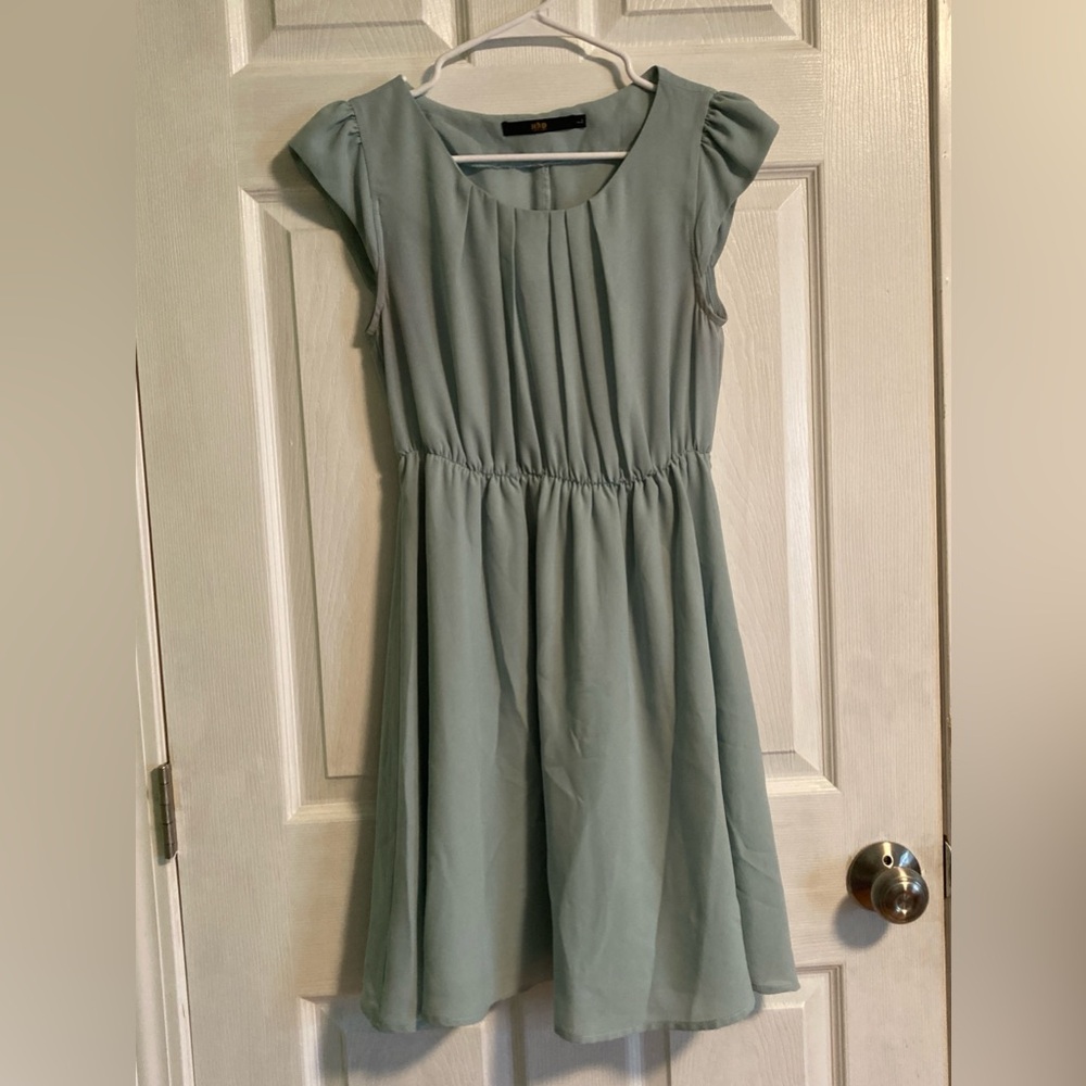 Light blue short sleeved dress women’s L